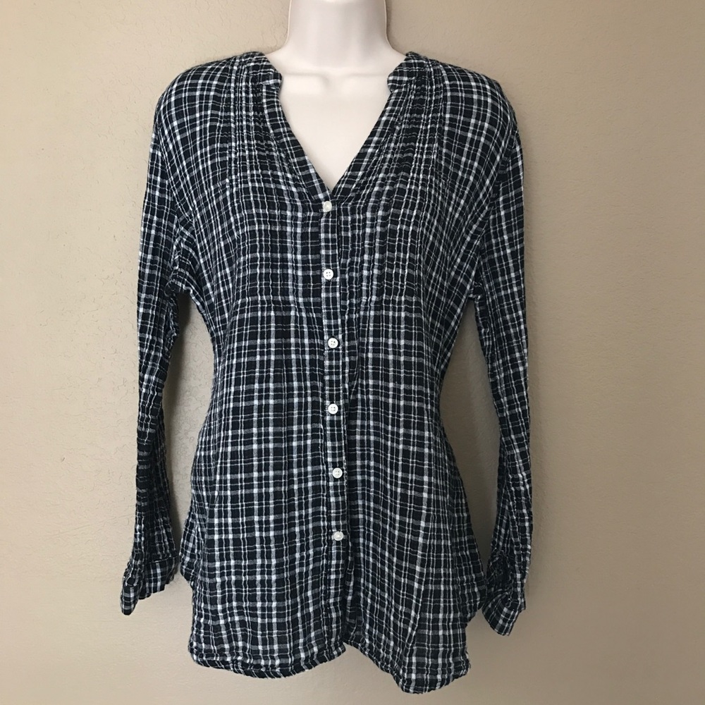 Old Navy Button Down Long Sleeve Blouse in XLarge